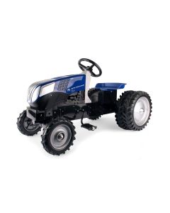 New Holland T8.440 MFD Pedal Tractor with duals